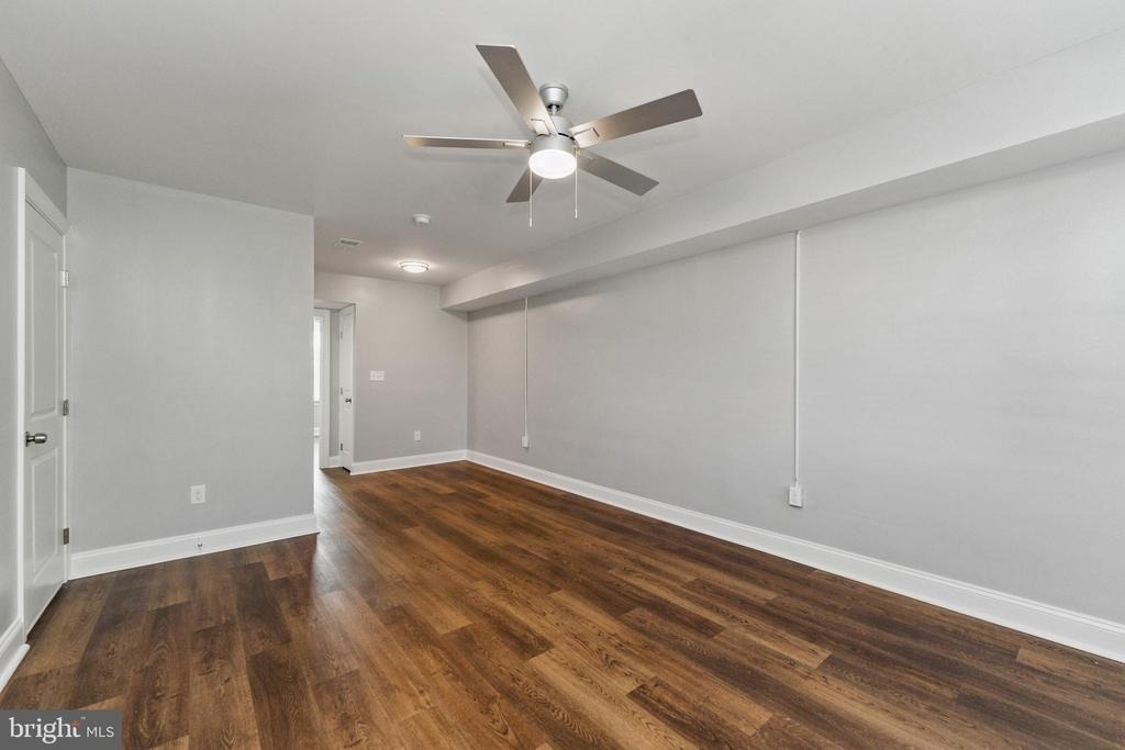 2021 E Street Ne - Photo 1