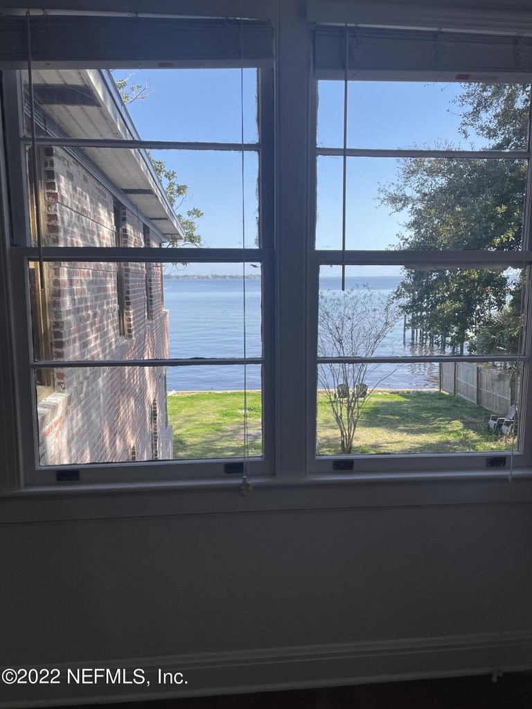 2746 Vernon Terrace - Photo 3