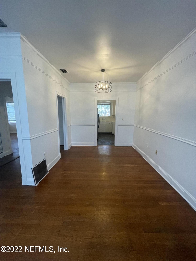 2746 Vernon Terrace - Photo 5