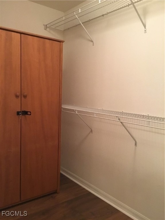 10063 Majestic Avenue - Photo 20