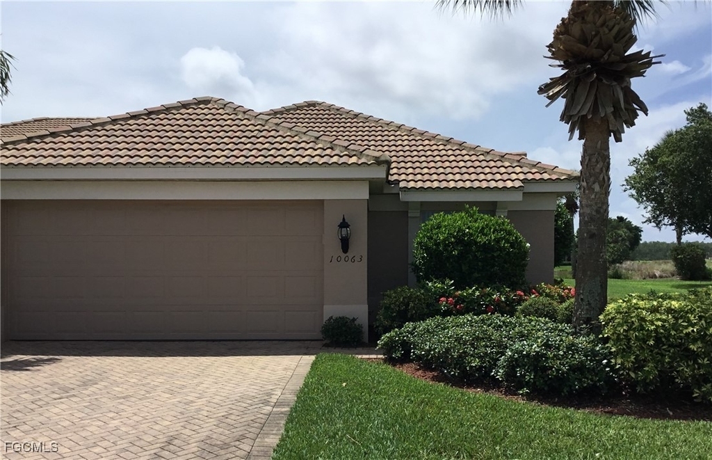 10063 Majestic Avenue - Photo 1