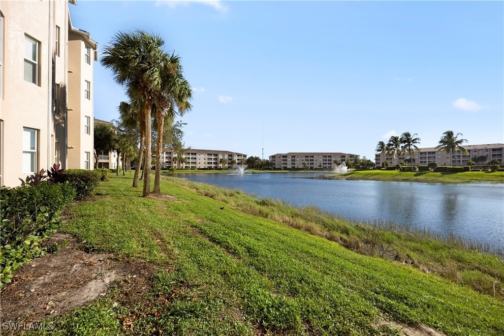 8550 Kingbird Loop - Photo 1