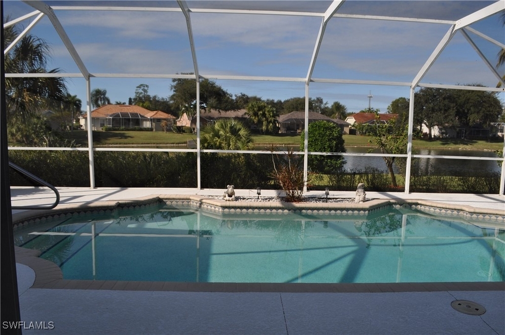 431 Dundee Court - Photo 0