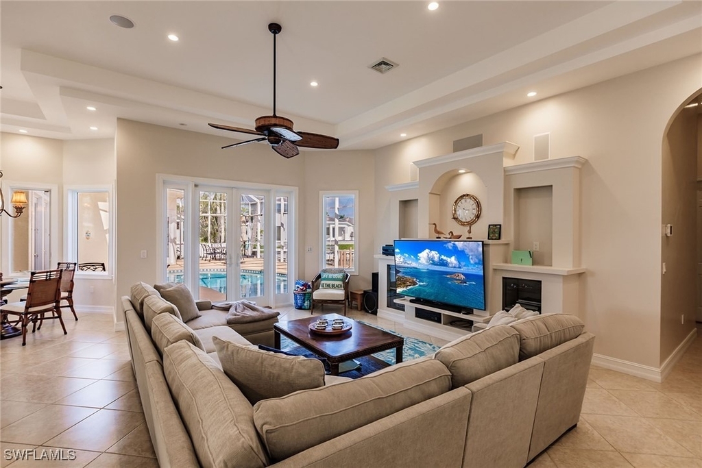 950 Snowberry Court - Photo 5