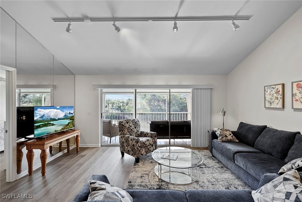 4240 Lake Forest Drive - Photo 7