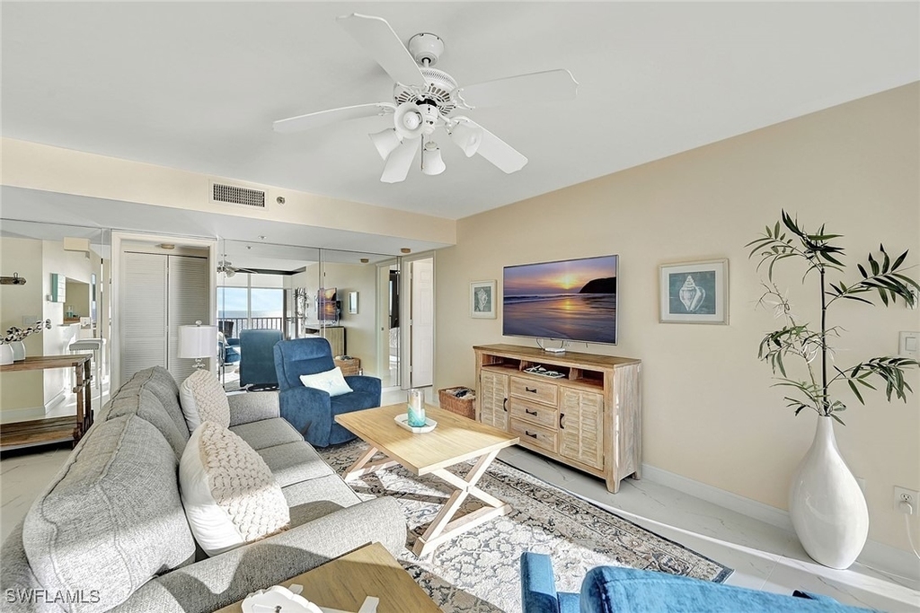 5550 Heron Point Drive - Photo 2