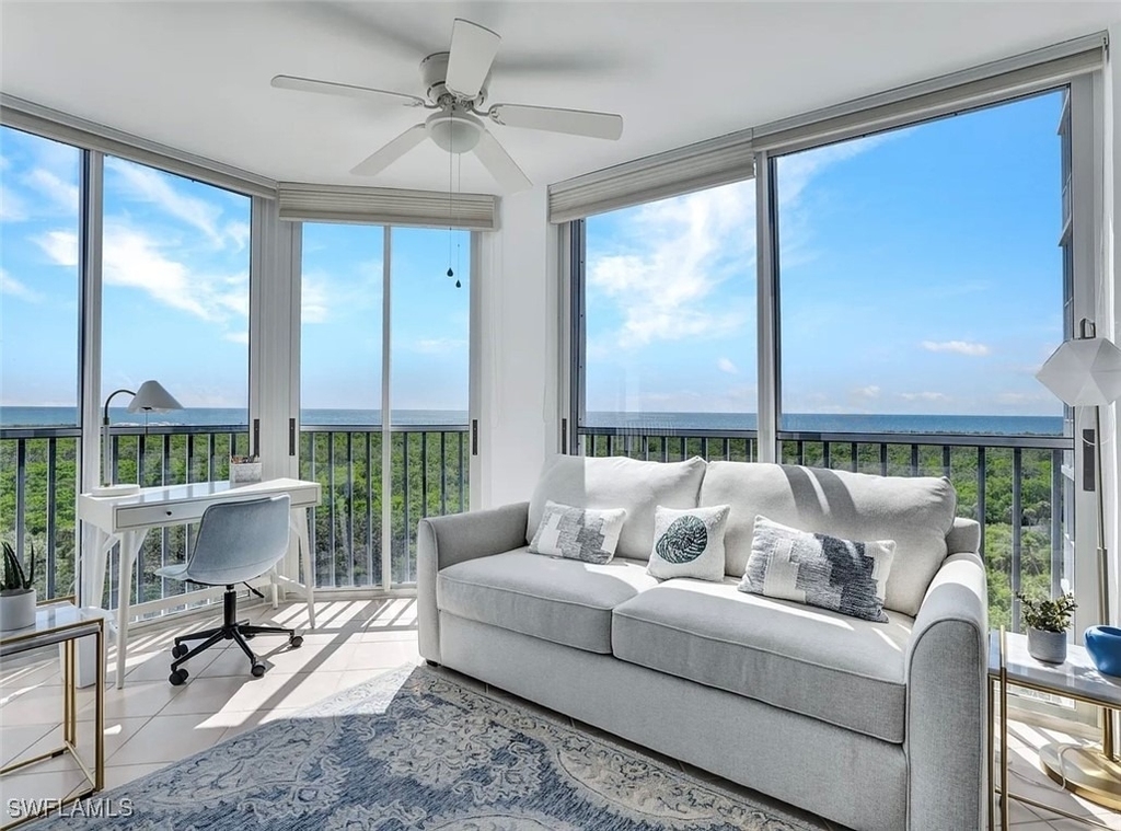 6361 Pelican Bay Boulevard - Photo 4
