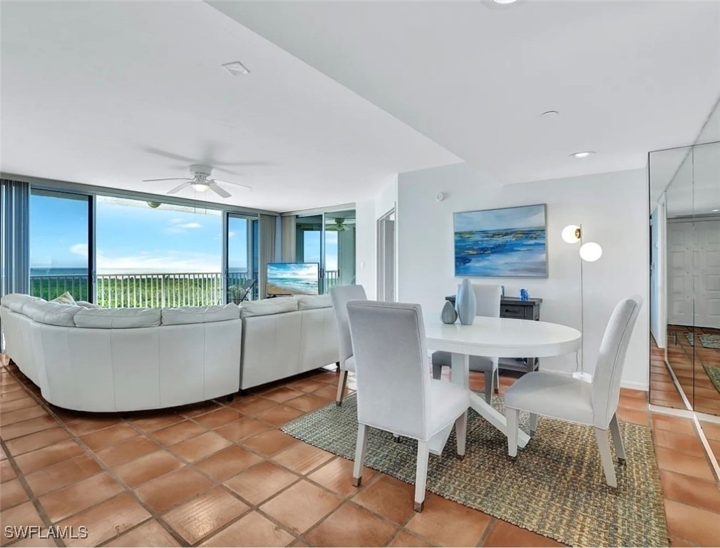 6361 Pelican Bay Boulevard - Photo 7