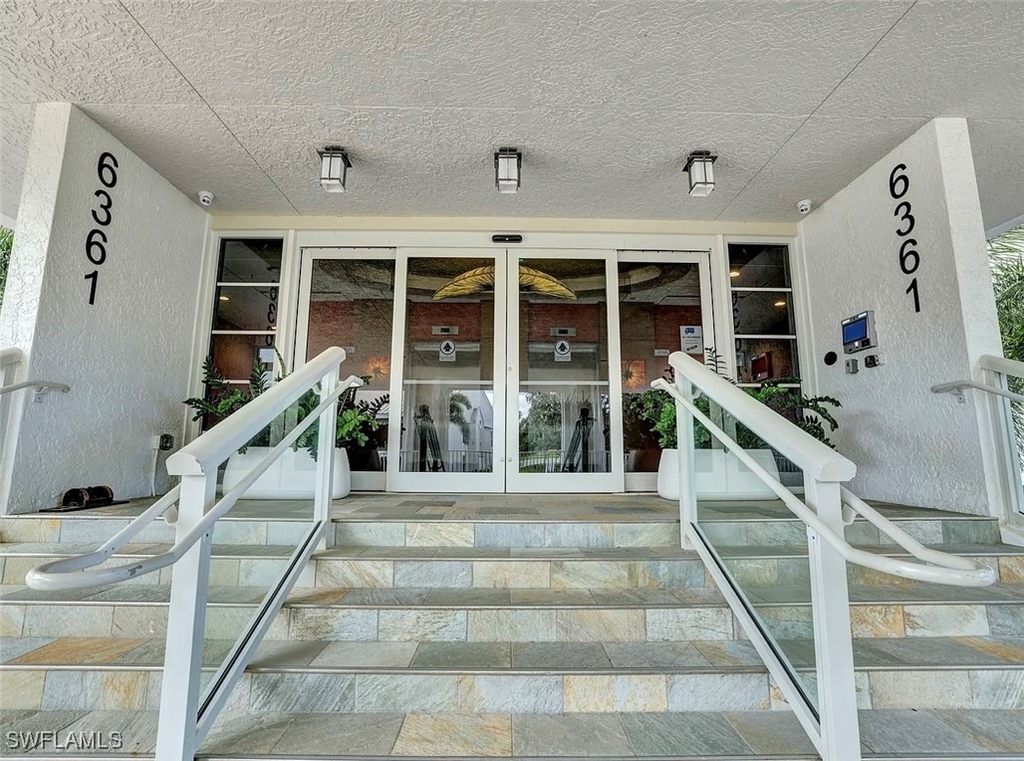 6361 Pelican Bay Boulevard - Photo 19