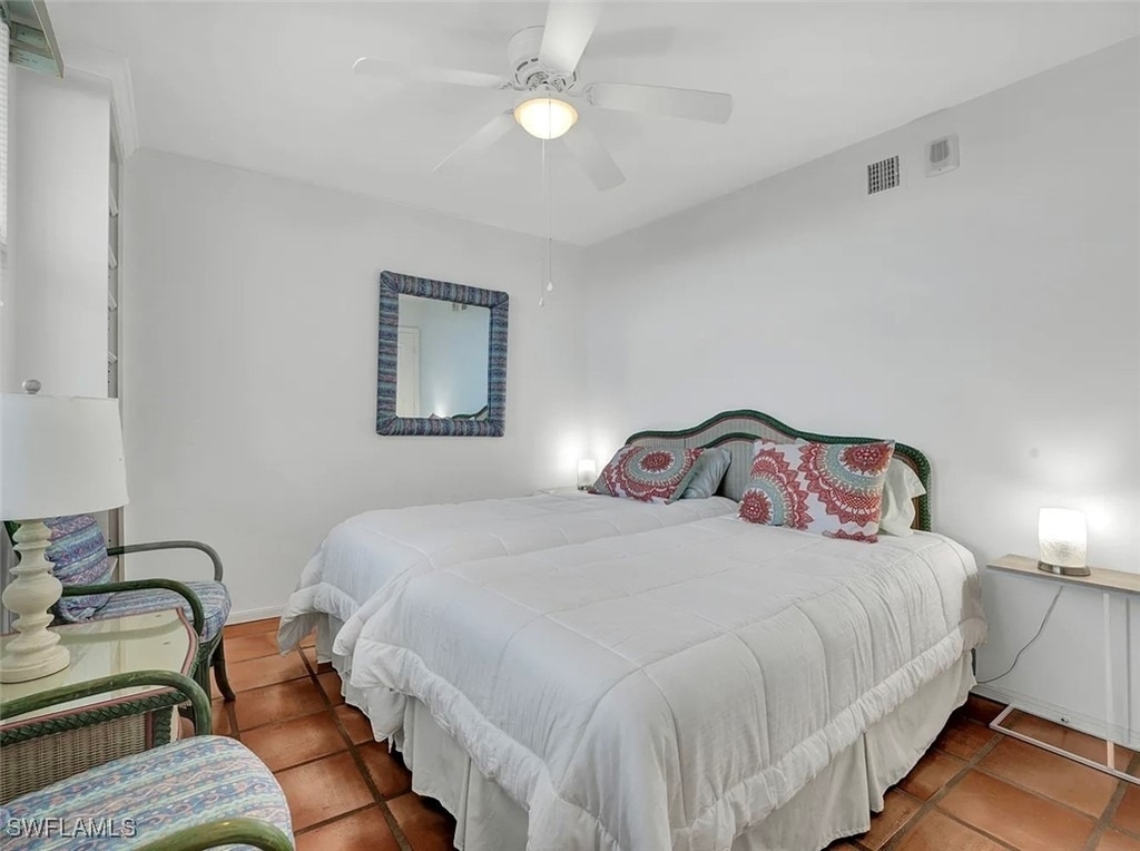 6361 Pelican Bay Boulevard - Photo 16