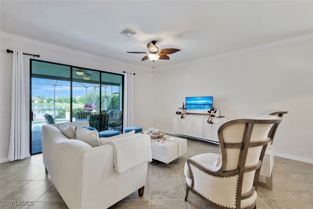 9207 Shadow Oak Lane - Photo 4