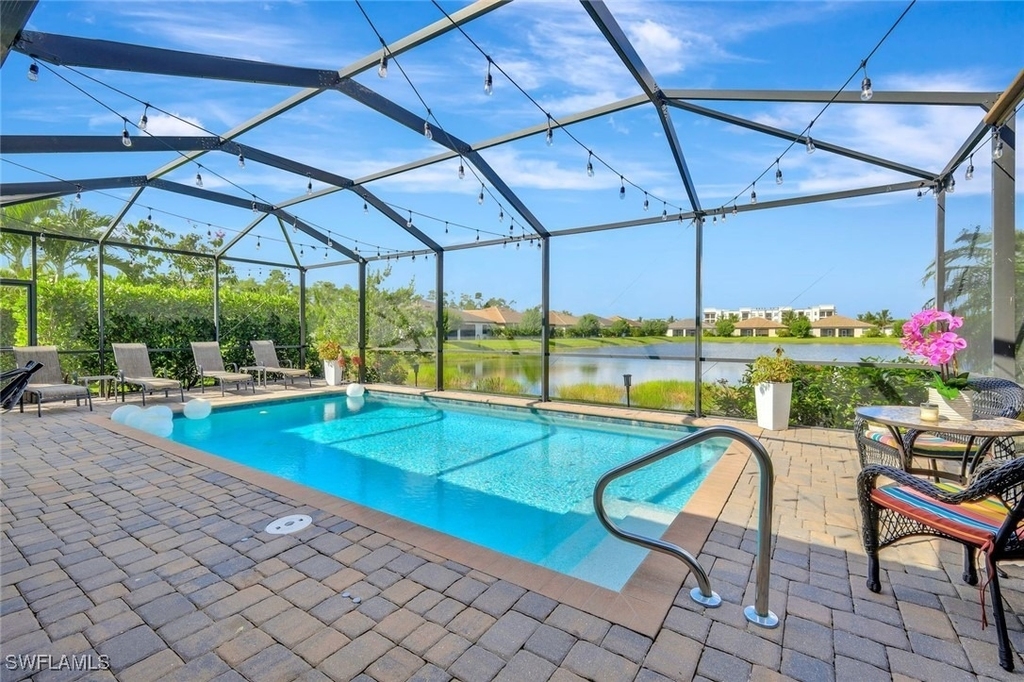 9207 Shadow Oak Lane - Photo 0