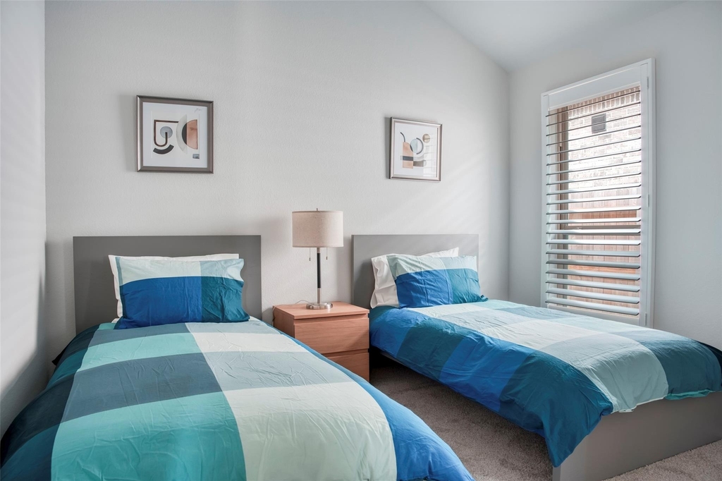30142 Gold Finch Place - Photo 18