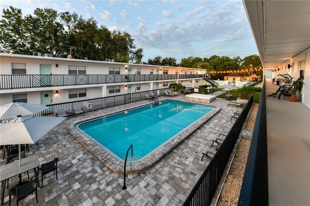 807 S Howard Avenue - Photo 1