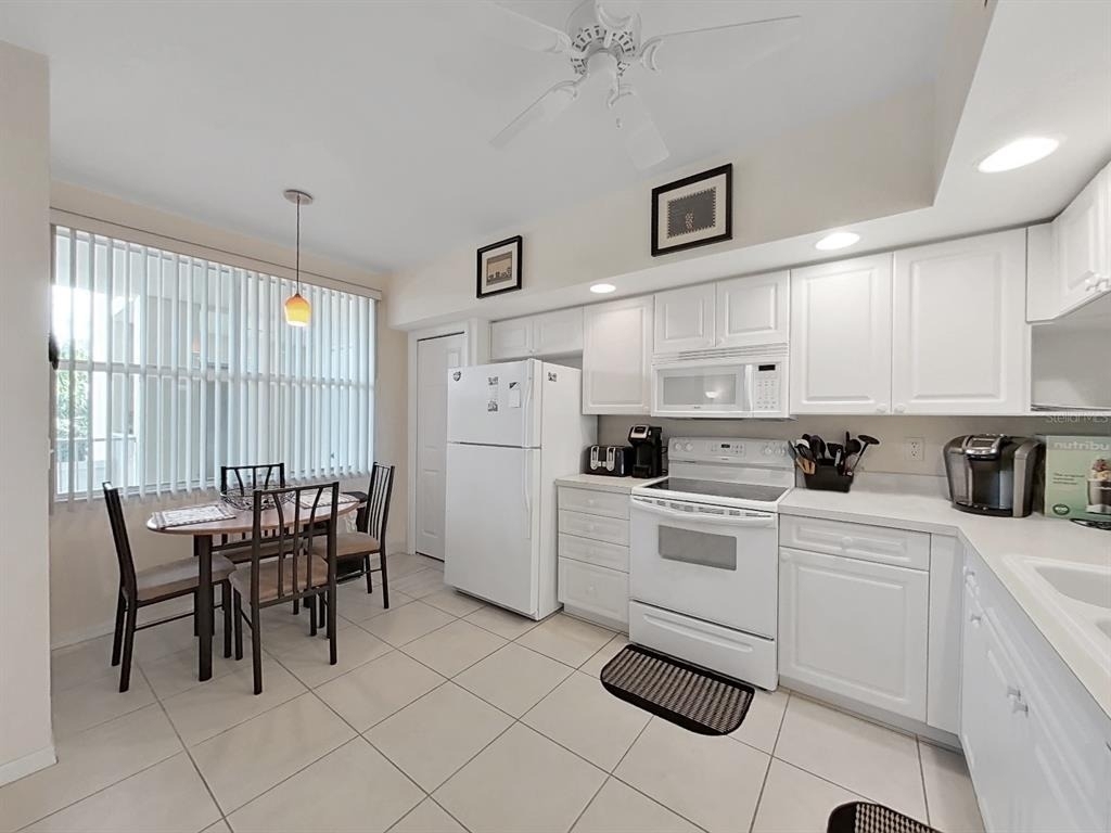 1200 Country Club Drive - Photo 5