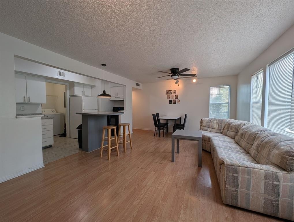 2601 Sw Archer Road - Photo 1