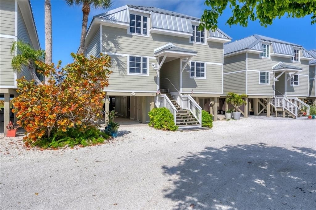 480 Gulf Boulevard - Photo 0