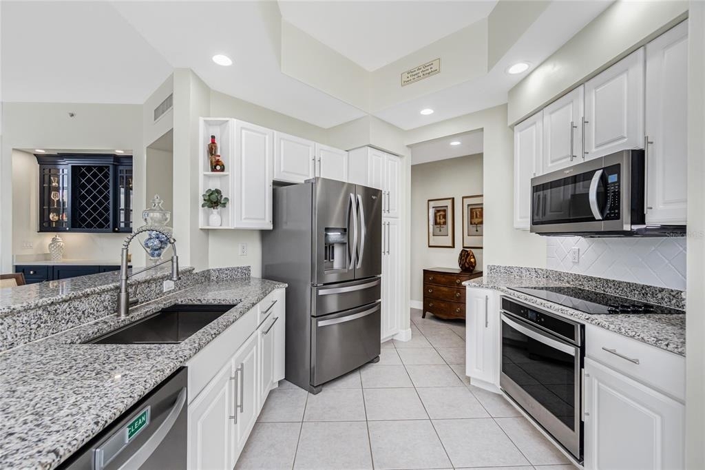 3313 Sunset Key Cir - Photo 20