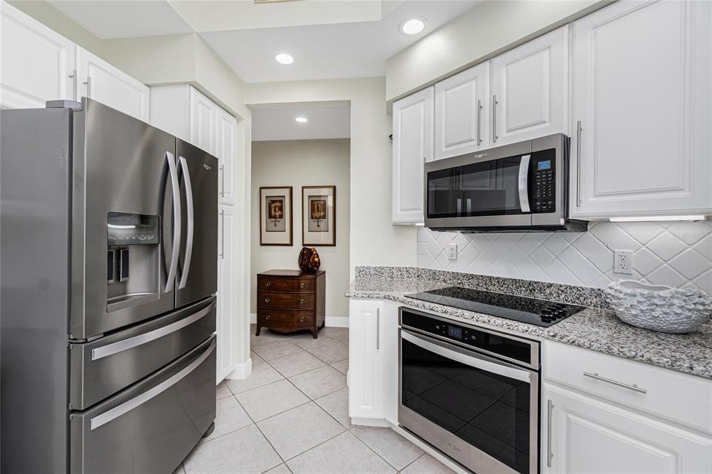 3313 Sunset Key Cir - Photo 21