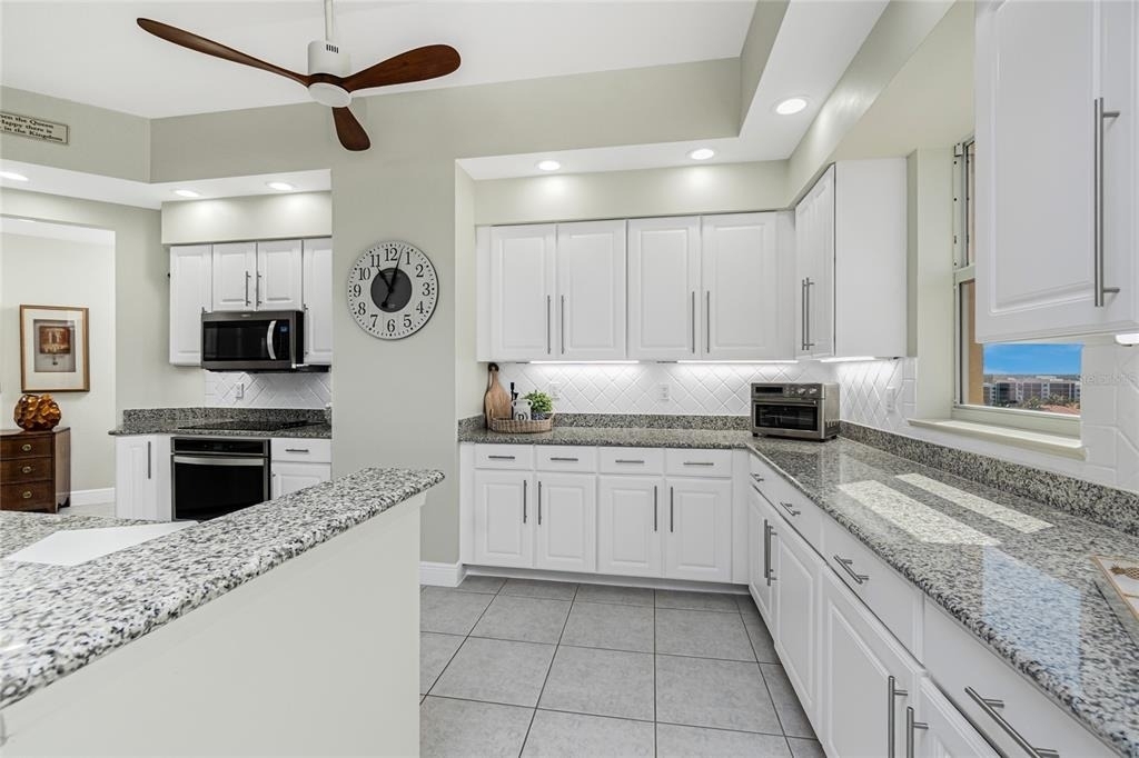 3313 Sunset Key Cir - Photo 16