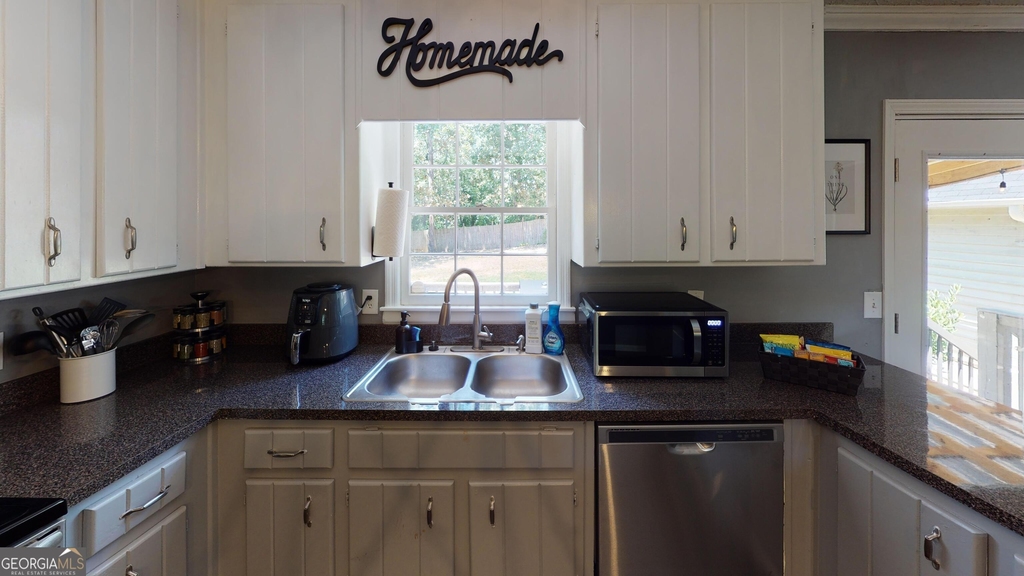 4297 Earney Road - Photo 4