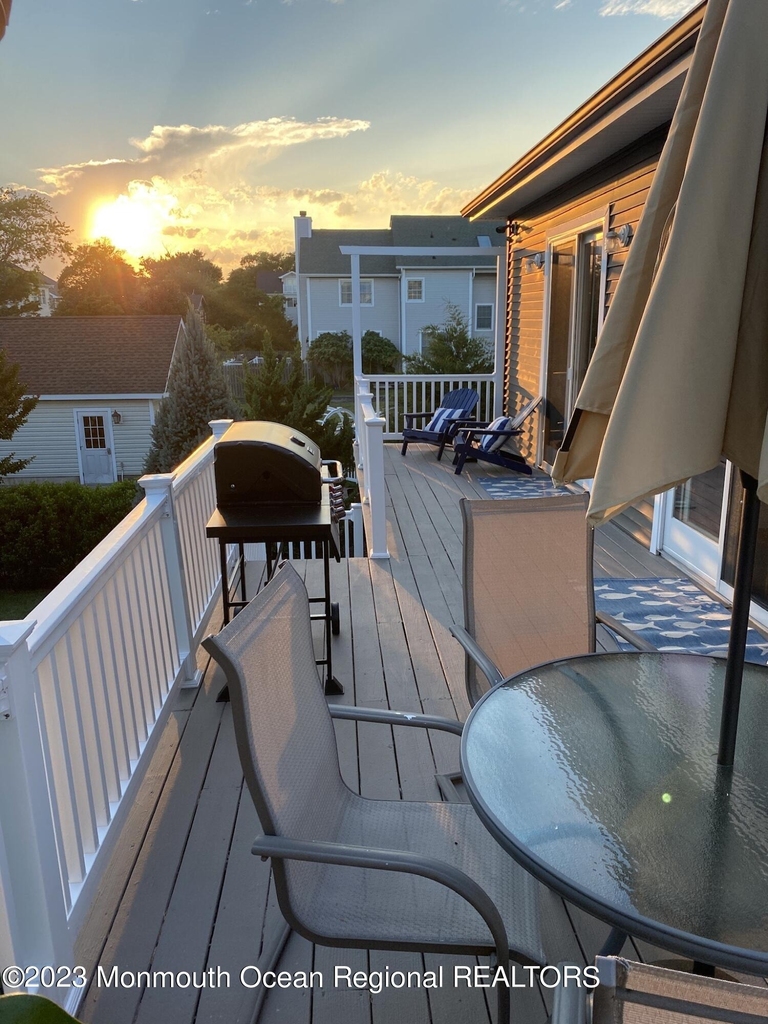 447 E Main Street - Photo 14