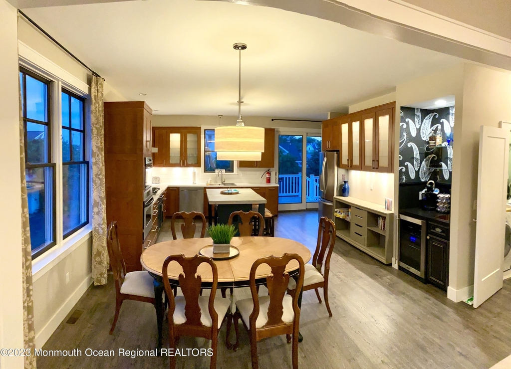 447 E Main Street - Photo 2