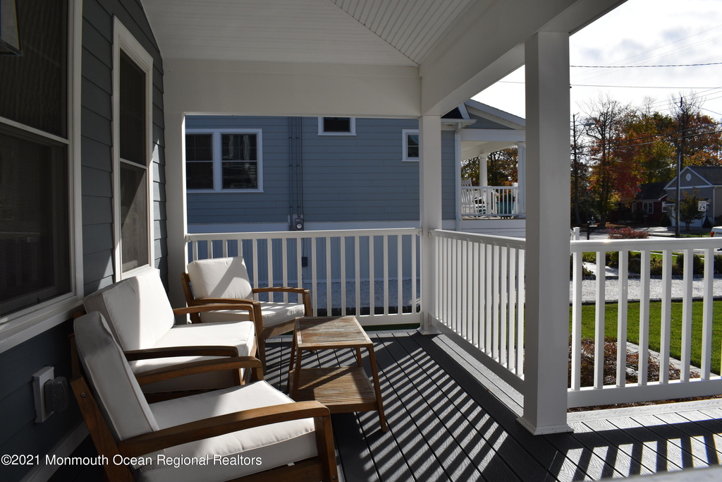 172 Osborne Avenue - Photo 2