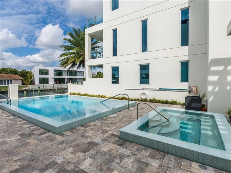 240 Shore Court - Photo 36