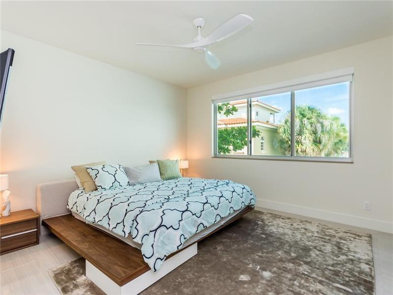 240 Shore Court - Photo 13