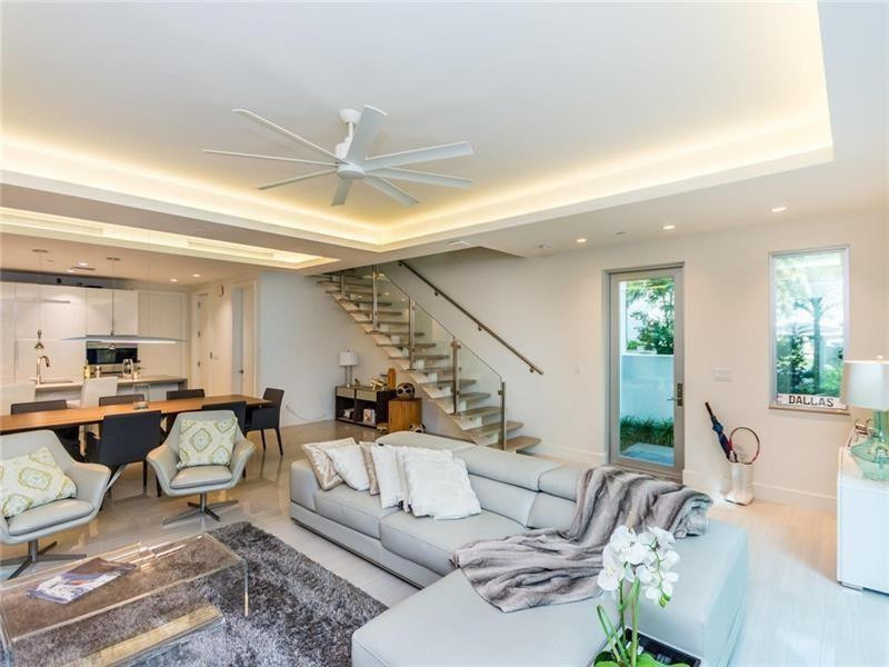 240 Shore Court - Photo 7