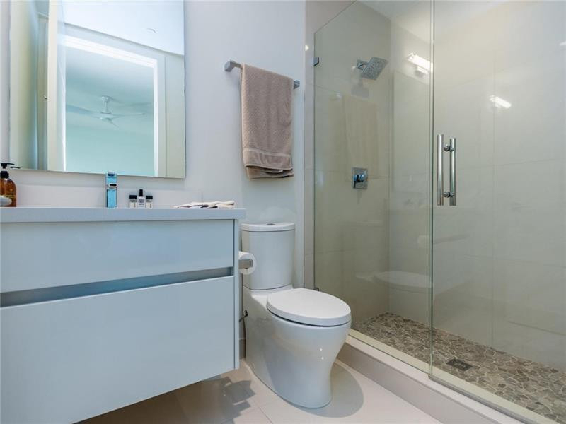 240 Shore Court - Photo 14