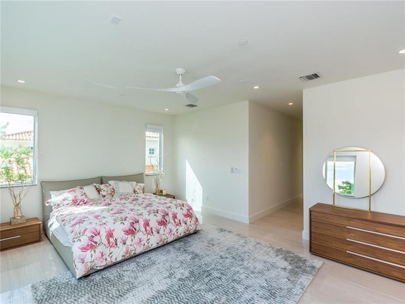 240 Shore Court - Photo 21