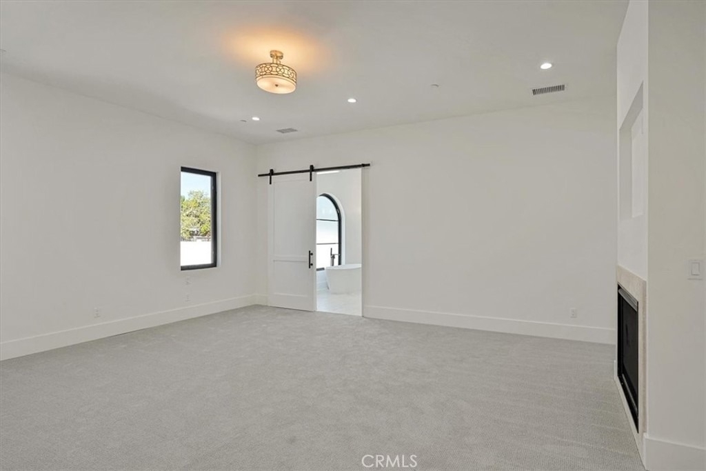 5520 Woodlake Avenue - Photo 14