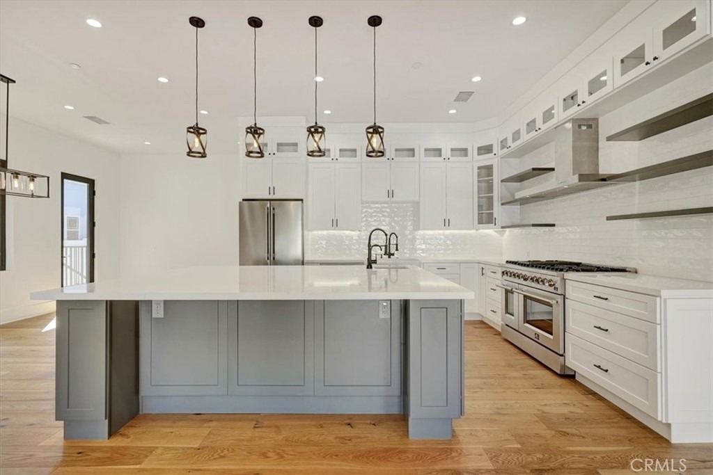 5520 Woodlake Avenue - Photo 9
