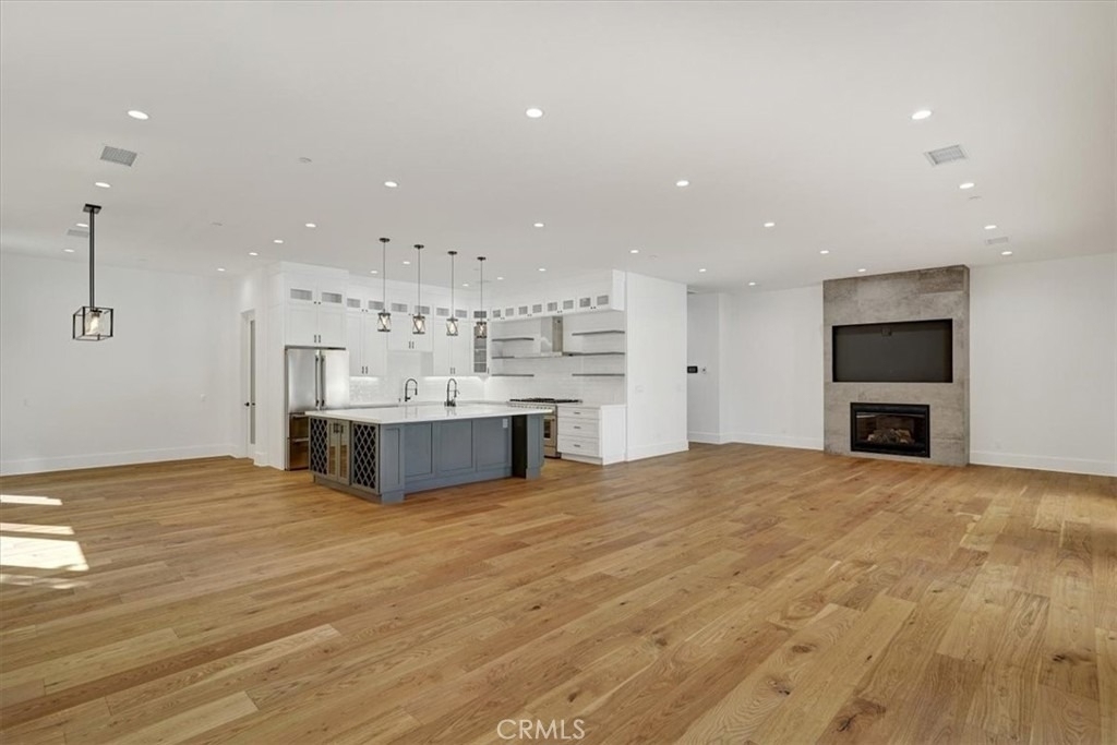 5520 Woodlake Avenue - Photo 7