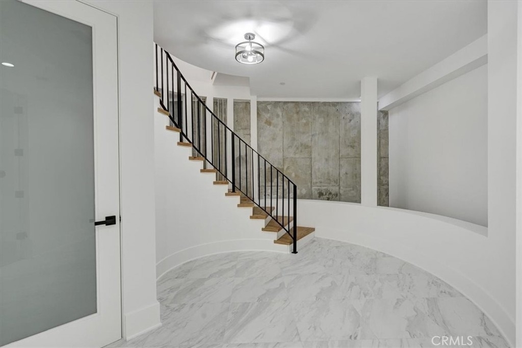 5520 Woodlake Avenue - Photo 22