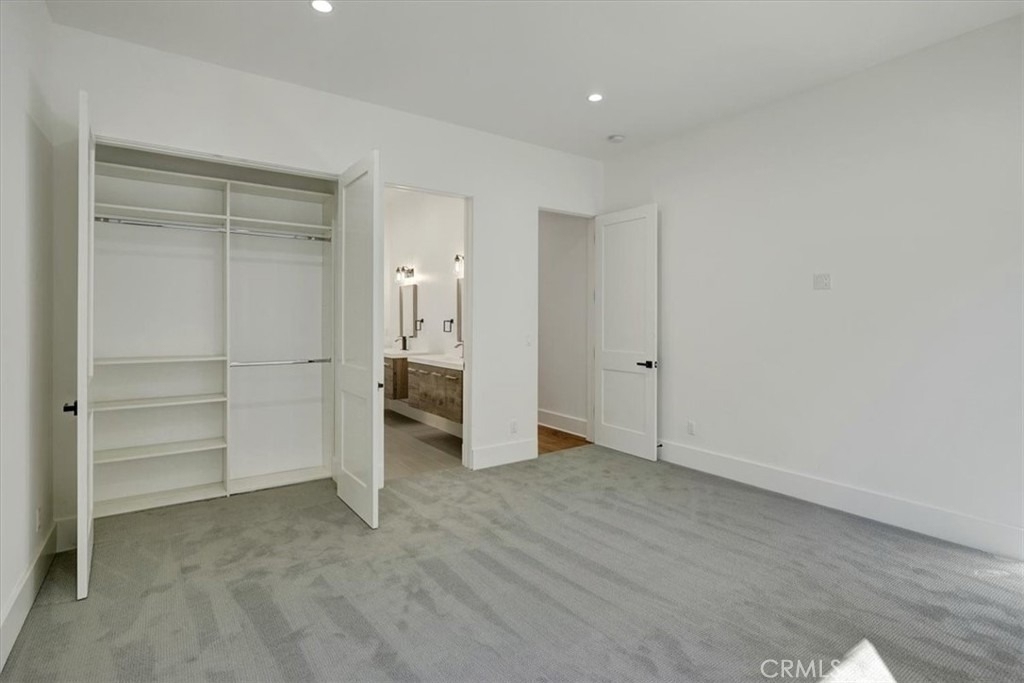 5520 Woodlake Avenue - Photo 18