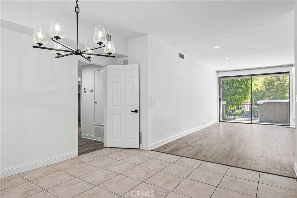 1630 S Bentley Avenue - Photo 3