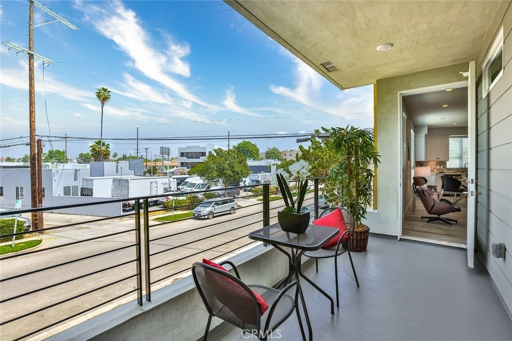10718 Acama Street - Photo 34
