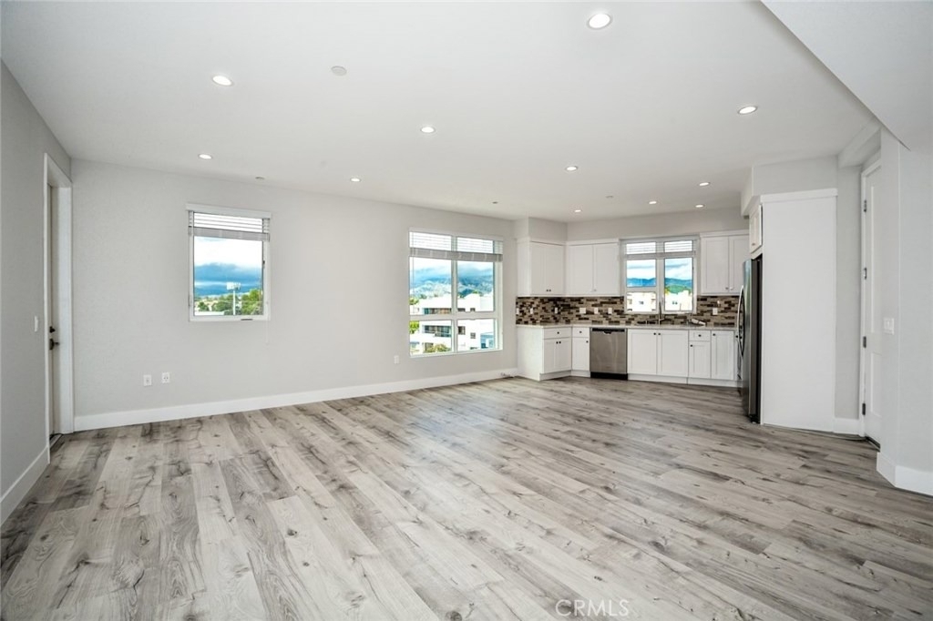 10718 Acama Street - Photo 6