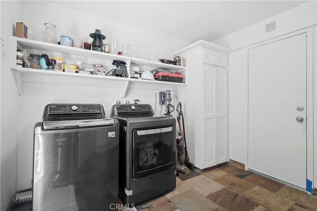 2355 Stormcroft - Photo 22