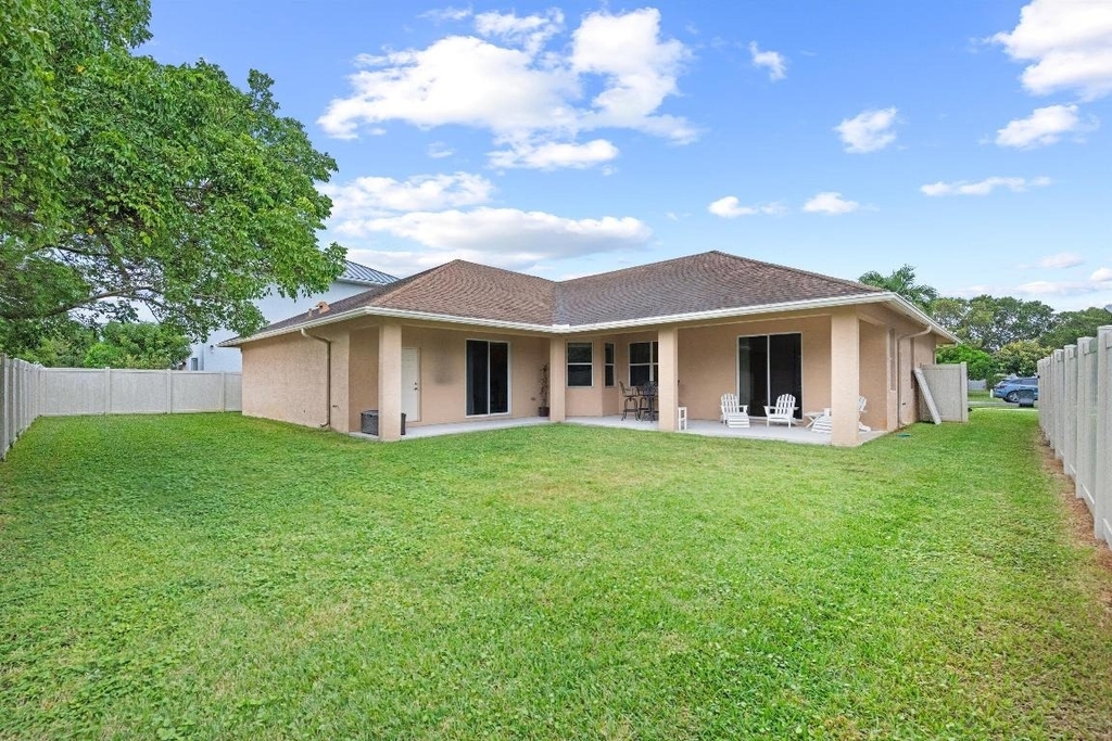 2981 Dovedale Court E - Photo 34