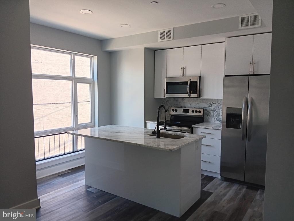 1328 S 6th Street - Photo 0