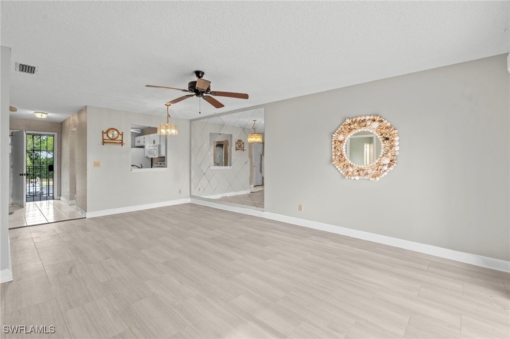 6184 Michelle Way - Photo 5