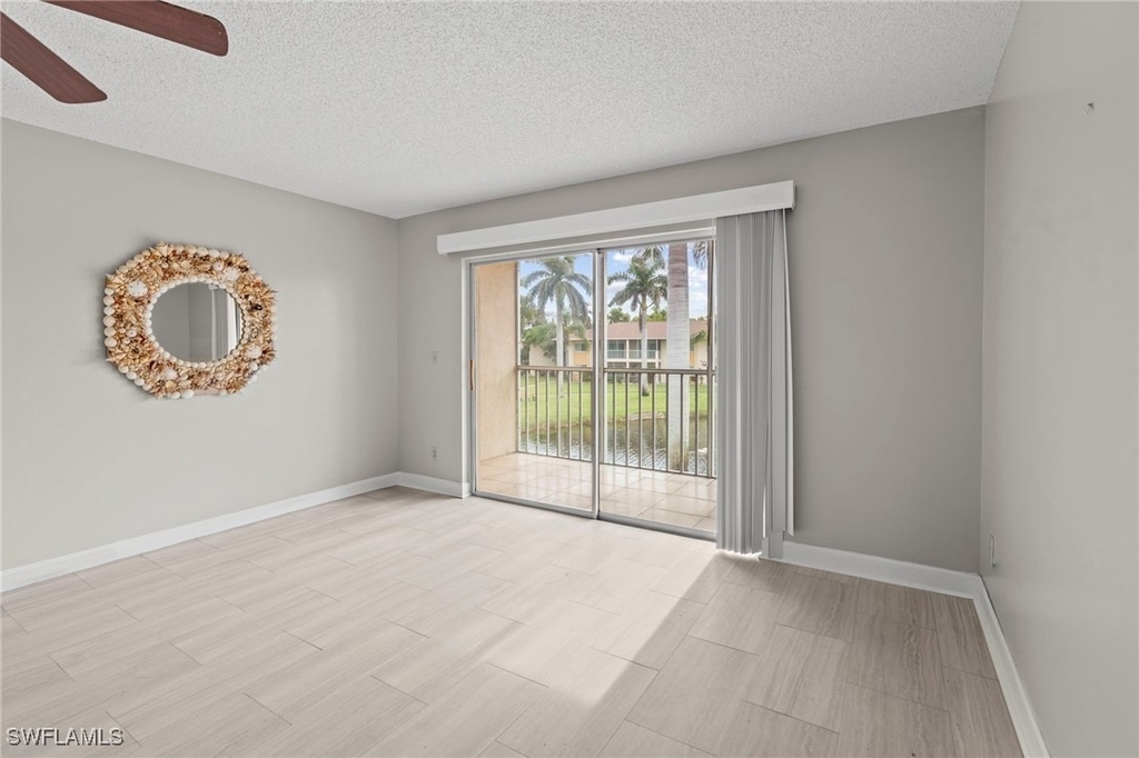 6184 Michelle Way - Photo 4