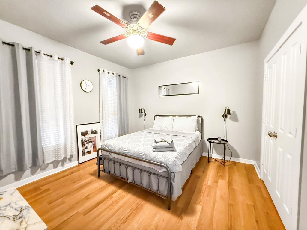 2216 Chenevert Street - Photo 13