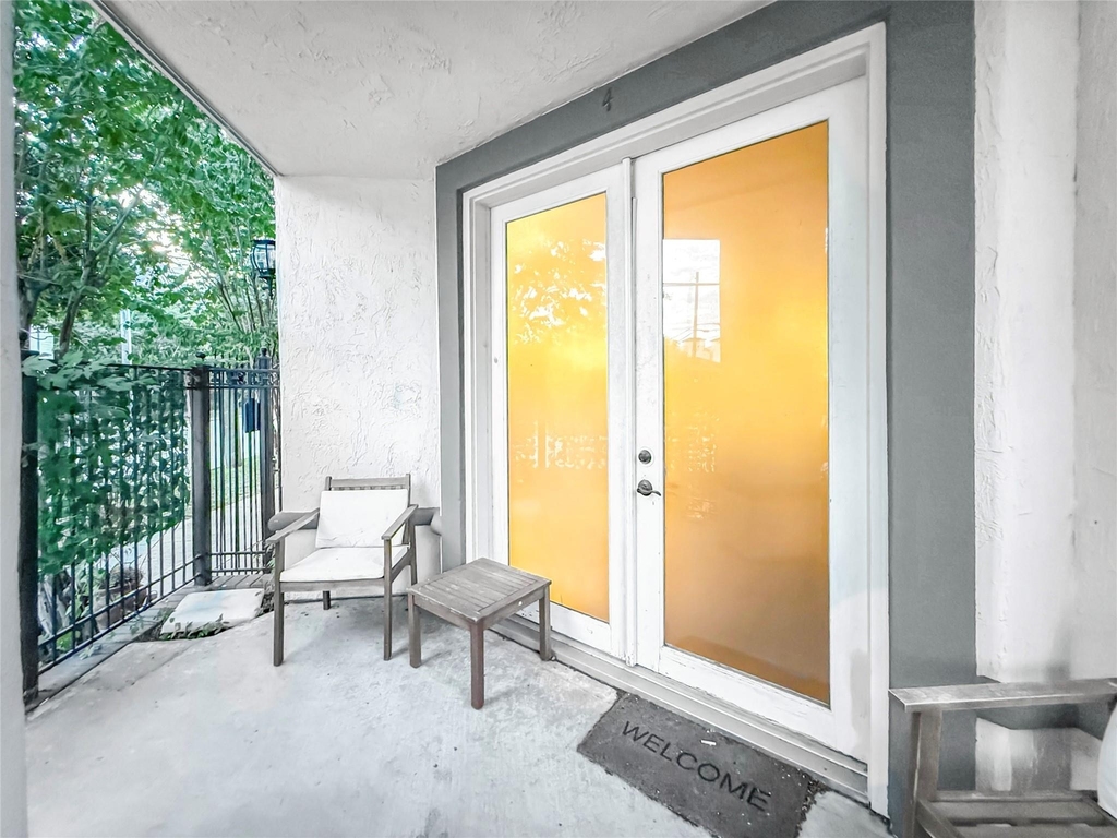 2216 Chenevert Street - Photo 19