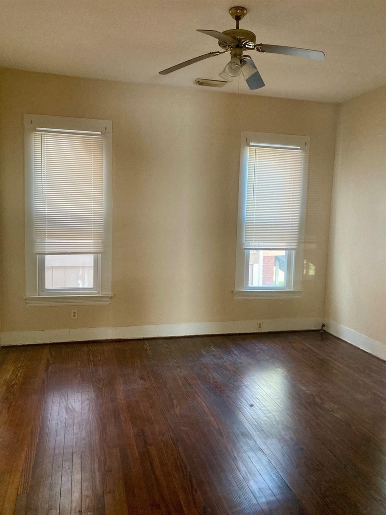 3523 Ave L - Photo 11