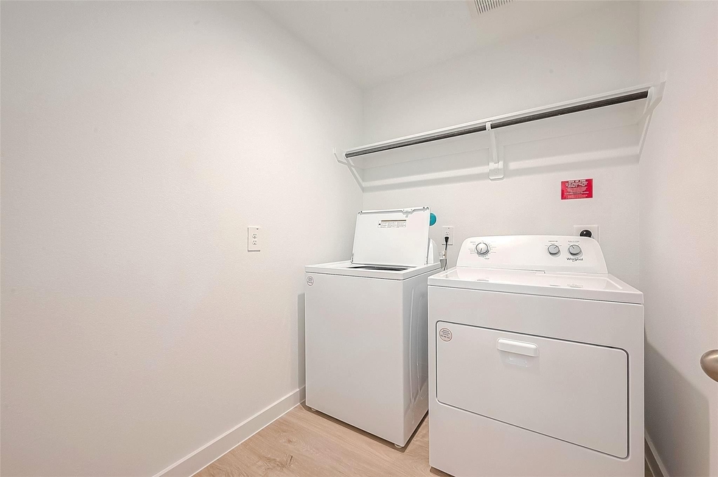 1210 Via Del Corso Lane - Photo 17